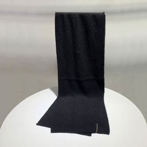 Bufanda de Lana y Cachemira con Cadena de Perlas para Hombre y Mujer, Color Sólido, Cálida y a la Moda, Nueva Colección Otoño Invierno 2025 - Product Image 3