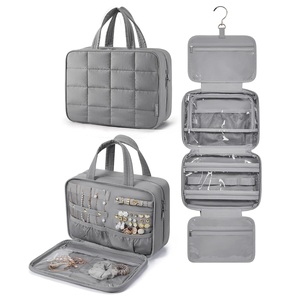 Bolsa de Maquillaje Personalizada para Viaje, Bolsa de Cosméticos Acolchada, Bolsa de Aseo Portátil para Viaje con Organizador de Joyas - Product Image 3