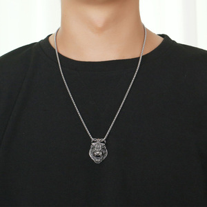 Collana con ciondolo a forma di teschio di lupo in acciaio al titanio, stile retrò <span class=keywords><strong>rock</strong></span>, gioielli da uomo SP894 - Product Image 4