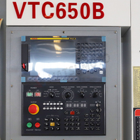 Tours CNC verticaux VTC650B Tours CNC Tours à métaux de haute qualité Servo Motor Power Tower