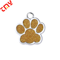 Colgante para collar con nombre y huella de perro, colgante de Metal de aleación de Zinc con brillo colorido y estampado de pata de perro