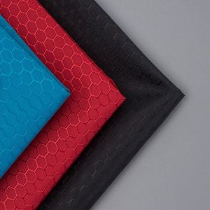 Tela de brocado de poliéster Oxford 420 con diseño de panal de abeja hexagonal y diamante pequeño, impermeable, accesorios de PU. - Product Image 4