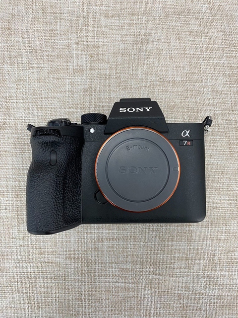 High Performance Sonys Alpha 7R IV 60.2MP 4K Video Recording SLR-style Mirrorless