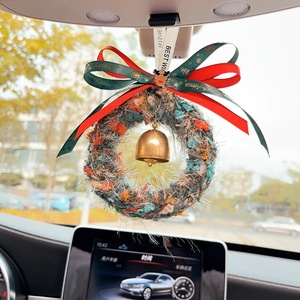 Guirnalda Navideña de Resina, Decoración de Lujo para el Espejo Retrovisor del Coche y el Interior, Regalo para Damas - Product Image 1