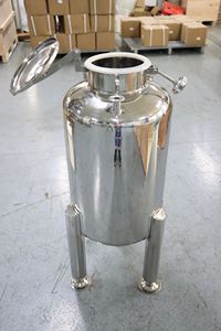 خزان تخزين صحي صغير سعة 50 لتر و100 لتر و200 لتر و300 لتر من الفولاذ المقاوم للصدأ 304 و316L للمستحضرات التجميلية والمواد الكيميائية والحليب والعصير، مزود بعجلات - Product Image 5