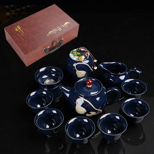 Vente en gros Service à thé rouge en céramique Kung Fu avec théière et tasse avec boîte-cadeau parfaite - Product Image 3
