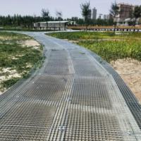 Rejilla de Drenaje de Acero Galvanizado de Alta Resistencia para Plataformas, Escaleras, Canales de Drenaje y Cercas Protectoras