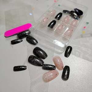 24 <span class=keywords><strong>Uñas</strong></span> Postizas Rosadas con Forma de Ballet, Copo de Nieve, Diamantes 3D, Purpurina Negra, <span class=keywords><strong>Uñas</strong></span> Artificiales Adhesivas - Product Image 1