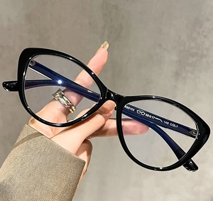 Armação de Óculos Triangular Ultraleve com Lentes Anti Luz Azul e Lentes Planas - Armação Completa - Product Image 3