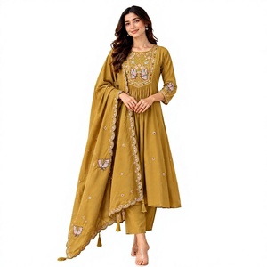 Ensemble Anarkali en coton moutarde pour femme avec dupatta brodé, style pakistanais, coupe ample, longueur ras du sol, tenue décontractée traditionnelle - Product Image 1