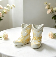 C&H Porte-bougies en céramique et porcelaine faits main, multicolores, en forme de chaussures, décorations fantaisie pour la maison, mariage, Noël