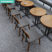 Personnalisation moderne de meubles de table carrée pieds en bois massif de restaurant ensembles de canapés table basse et chaises de loisirs