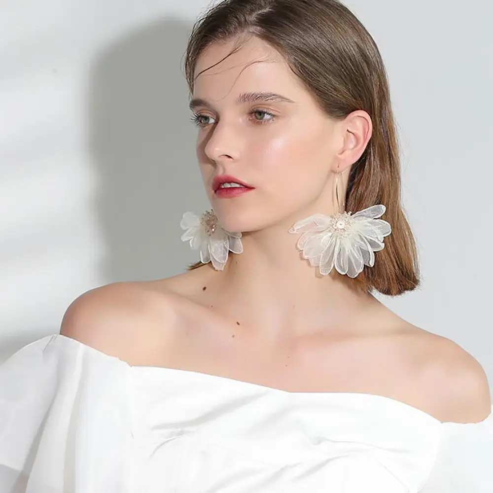 Schlussverkauf elegante große Blumen Ohrringe Stoff Blütenblatt Perlenohrringe Damen Urlaub Hochzeit Mode feiner Schmuck Dekoration