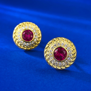 Pendientes <span class=keywords><strong>de</strong></span> moda <span class=keywords><strong>de</strong></span> tesoro rojo <span class=keywords><strong>de</strong></span> diamante nuevo europeo y americano transfronterizo para mujer, Edad Media, joyería Retro para mujer - Product Image 5