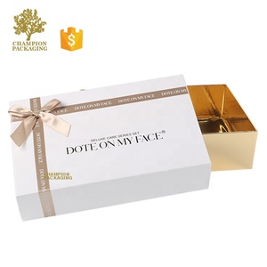 Trắng Nắp Vàng Dưới Cùng Đầy Đủ Màu Sắc In Ấn Giấy Sô Cô La Hộp Quà Tặng Với Ribbon Vàng Trên Đầu Trang - Product Image 1