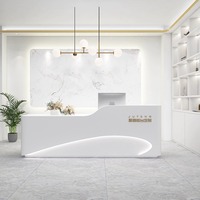 Prix d'usine Comptoir moderne minimaliste blanc long réception de coiffure de luxe pour boutique
