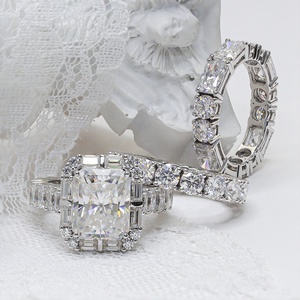 화려한 모이사나이트 반지 세트 925 스털링 실버 D VVS1 5ct 빛나는 모이사나이트 다이아몬드 반지 - Product Image 3