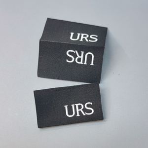 Etiquetas personalizadas de damasco tejidas para ropa, bolsos, zapatos, con pliegue central, para el cuidado de prendas, etiqueta 3D - Product Image 2