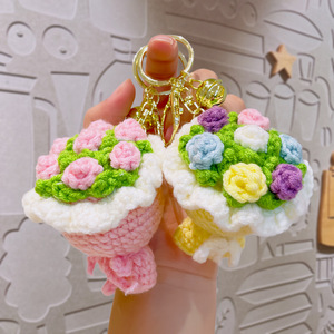 Gantungan Kunci Bunga Mawar Mini Rajutan Tangan Lucu dengan Lonceng, Hadiah Ulang Tahun untuk Anak Perempuan, Gantungan Kunci Boneka Bunga - Product Image 1