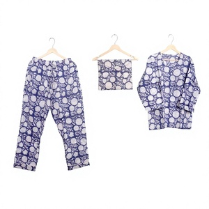 Magnifique ensemble de pyjama en coton pur à 100 % imprimé à la main avec motifs floraux, vêtements de détente, vêtements de nuit de luxe - Product Image 1