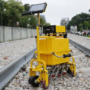 Détecteur de défauts numérique à ultrasons pour voies ferrées, idéal pour la construction et la maintenance ferroviaires - Product Image 2