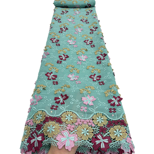 Encaje suizo NI.AI Swiss Voile en Suiza con apliques de flores 3D y piedras, tela de encaje africana de alta calidad para vestido de novia. - Product Image 3