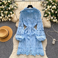 Robe décontractée élégante pour femme WIWT, en dentelle ajourée, à manches longues, col chemise, coupe trapèze, avec ceinture à nouer, pour les occasions quotidiennes