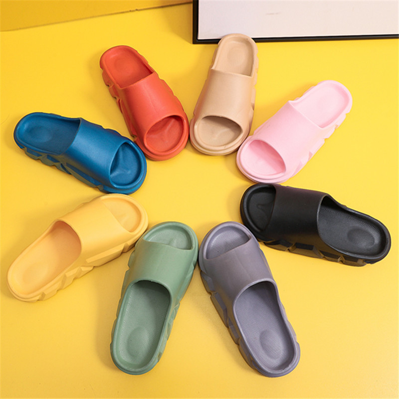 China Factory Price Casual Flat Women Sandals Slides Shoes Bathroom EVA Slippers