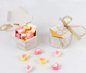 Boîte-cadeau de bonbons en papier blanc pour la décoration de mariage et de fête de Noël Boîte en carton <span class=keywords><strong>bricolage</strong></span> avec ruban - Product Image 3