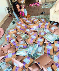 Sacs d'expédition autocollants personnalisés en plastique biodégradable et recyclable avec logo imprimé pour chaussures, chaussettes, vêtements, envois postaux, résistants - Product Image 5