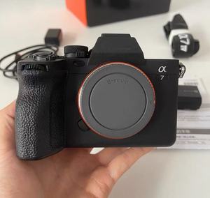 Cámara Sony A7M4 sin Espejo Usada, Cuerpo de Cámara de 33MP, Formato Completo, Estabilización de 5 Ejes, Video 4K a 60p, Buen Estado, Lista para Enviar - Product Image 6
