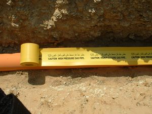 Cable de fibra óptica de acero inoxidable 316 detectable subterráneo líneas trazadoras cinta de barricada de advertencia 100um espesor 100mm ancho - Product Image 6