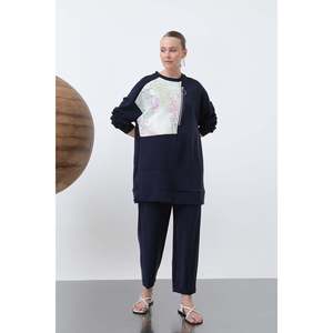 Ensemble pantalon et veste pour femme Puane, élégant, avec fermeture éclair sur le devant, en jacquard - Tenue moderne en deux pièces pour les occasions spéciales, bleu marine - Product Image 1