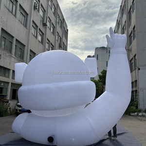 La mascotte astronaute gonflable est utilisée pour la décoration publicitaire lors de la fête sur <span class=keywords><strong>le</strong></span> thème de l'<span class=keywords><strong>aviation</strong></span> au musée des sciences. - Product Image 5