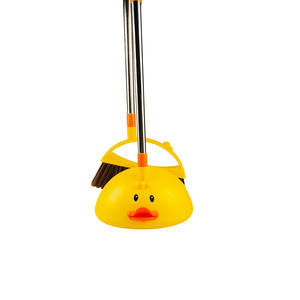 Set di spolverini per scopa leggera con motivo a forma di anatra gialla Super September Set di palette per bambini combinazione scopa per scopa PP - Product Image 3