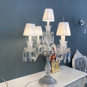 Pantalla de tela blanca contemporánea, lámpara de mesa decorativa, cristal de lujo, elegante, francés, romántico, interior, mesa, escritorio, luz de vela - Product Image 2