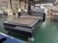 Machine de routeur CNC à 3 axes 1325 à vendre adaptée à la conception de traitement acrylique PVC bois avec une haute précision à bas prix