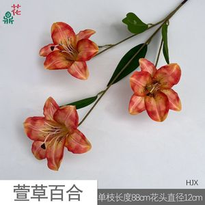 ดอกลิลลี่ประดิษฐ์จากผ้าไหม งานแฮนด์เมดเหมือนจริง สำหรับตกแต่งงานแต่งงาน งานเลี้ยง สไตล์โมเดิร์น - Product Image 5