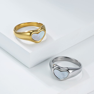 Anillo de Acero Inoxidable en Forma de Corazón, Color Oro y Plata, con Bisel, Joyería Unisex, Regalo, Anillos de Moda - Product Image 1