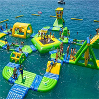 Parc aquatique gonflable flottant pour adultes, parc d'attractions commercial, parcours d'obstacles amusant sur l'eau