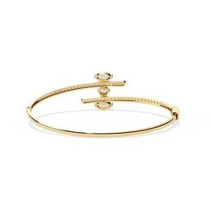 สร้อยข้อมือ JURA JEWEL รุ่น Romantic Classic ชุบทอง 18K ประดับเพชรทรงดอกไม้ ดีไซน์แบบโซ่เชื่อมต่อ ตัดแบบ Brilliant Cut ฝังแบบ Claw Setting ได้รับการรับรองจาก IGI - Product Image 5