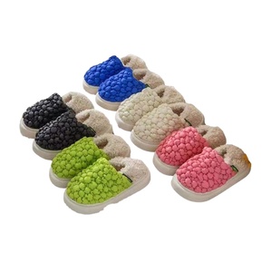 Chaussons chauds 2026 en solde, pantoufles Zapatillas Dama, pantoufles en peluche pour enfants, pantoufles d'intérieur, baskets - Product Image 1