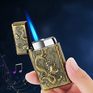 Encendedor de antorcha de dragón en relieve personalizado, encendedor recargable de butano de metal a prueba de viento con diseño de dragón verde - Product Image 2