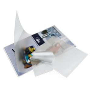 Film de <span class=keywords><strong>plastification</strong></span> thermique transparent <span class=keywords><strong>pas</strong></span> <span class=keywords><strong>cher</strong></span>, film plastique brillant 35-250 microns, <span class=keywords><strong>pochette</strong></span> de <span class=keywords><strong>plastification</strong></span> transparente en PET - Product Image 4