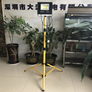 <span class=keywords><strong>Trépied</strong></span> télescopique de 1,75 m, support de 4 m, LED de 125 W, support de caméra vidéo portable robuste de 3 m, 3 sections, lumière de travail réglable avec <span class=keywords><strong>trépied</strong></span> - Product Image 4