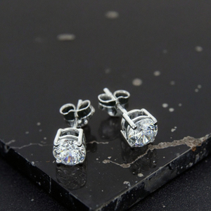 Boucles d'oreilles en or 18 carats 2CT IGI Round Lab Grown Diamond Boucles d'oreilles VVS Class 4-Prong Cut Studs Bijoux de fête de mariage éthiques de haute qualité - Product Image 6