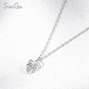 Collar con Colgante Unisex de Lujo Vintage en Oro de 10K con Diamante Cultivado en Laboratorio de Corte Corazón de 0.5ct 5.5*5.5mm Perforado con Láser, Color D - Product Image 4