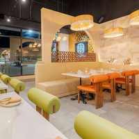 Ensemble de canapés et table en bois massif pour restaurant commercial moderne, design complet, fabrication OEM JP
