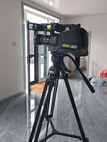 Caméscope professionnel Panasonic HC-MDH2 avec zoom optique 20x, fonction de vote par écran tactile, Full HD 1080p, fixation épaule