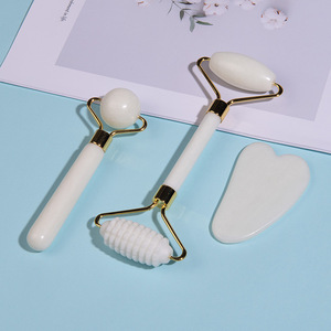 Vente en gros <span class=keywords><strong>Pierre</strong></span> <span class=keywords><strong>de</strong></span> <span class=keywords><strong>jade</strong></span> naturelle Visage Beauté Anti-âge Ensemble Rouleau <span class=keywords><strong>de</strong></span> <span class=keywords><strong>jade</strong></span> blanc Gua Sha Outil pour Massage du visage - Product Image 6